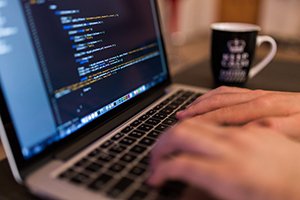 Specialist removing malware